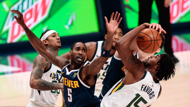Derrick Favors Jordan Clarkson